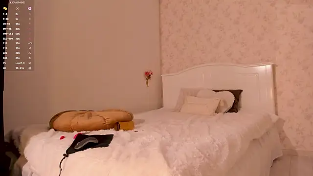 Snapshot of Allena_moan chatting on May 13, 12:35 pm Allena moan online show from May 13, 12:35 pm