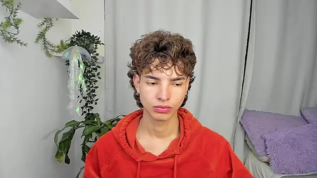 santy-kitty online show from January 12, 12:49 am