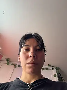 EemaHaruki online show from April 15, 6:04 pm