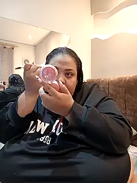 Alisson am online show from April 5, 8:33 am