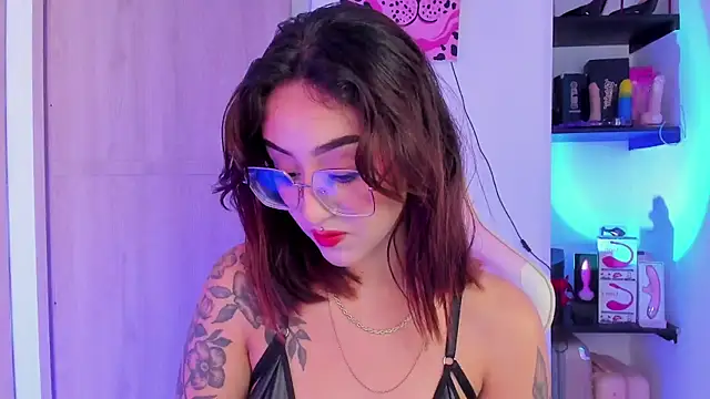 MelodieRoy online show from February 27, 5:36 pm