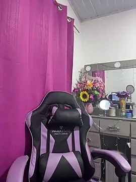 perlita05 online show from February 3, 4:54 am