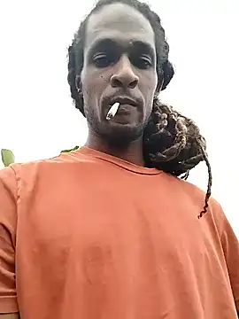 Snapshot of gwadaa9 chatting on December 3, 9:13 pm gwadaa9 online show from December 3, 9:13 pm