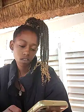 Snapshot of 02Boitybaby chatting on February 11, 12:27 pm 02Boitybaby online show from February 11, 12:27 pm