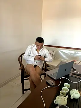 ShaoZian 1 online show from October 30, 3:41 am