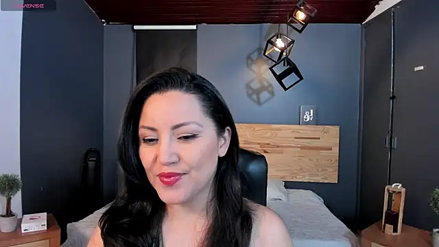 Snapshot of Annaa_rosee chatting on January 9, 3:26 am Annaa rosee online show from January 9, 3:26 am