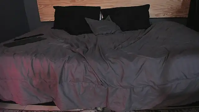 Snapshot of Annaa_rosee chatting on February 6, 6:51 am Annaa rosee online show from February 6, 6:51 am