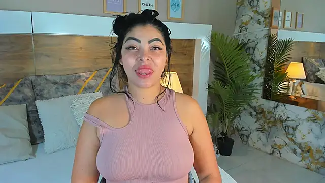 EmaBakker online show from February 22, 10:51 am