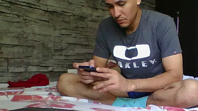 Sexylatin64 online show from April 20, 3:15 pm