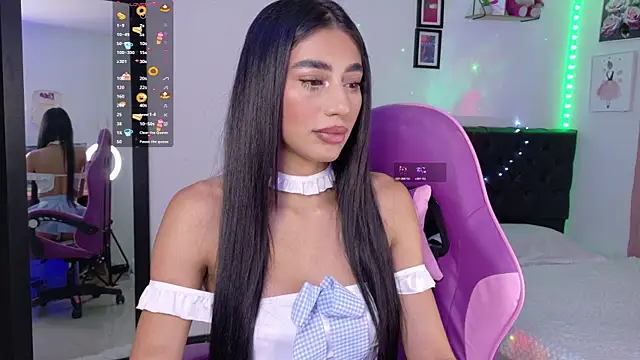 JulietaCheerr online show from April 22, 1:45 pm