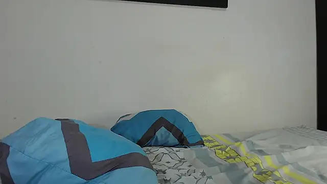 Snapshot of armz5790 chatting on February 26, 11:48 pm armz5790 online show from February 26, 11:48 pm