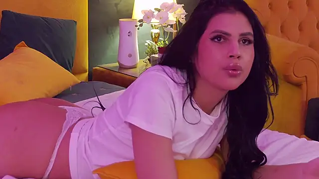 GiuliaHarvey online show from February 22, 10:20 pm