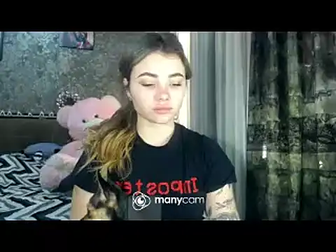 Snapshot of BonnyShy chatting on February 19, 11:28 am BonnyShy online show from February 19, 11:28 am