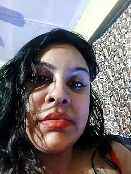 Snapshot of GoddessLorenaTheeSiren chatting on December 21, 11:24 pm GoddessLorenaTheeSiren online show from December 21, 11:24 pm