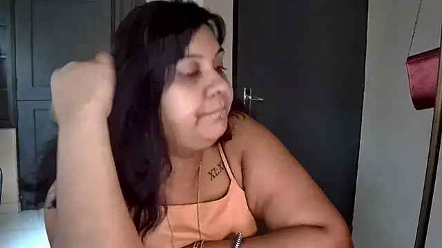 Snapshot of GoddessLorenaTheeSiren chatting on March 17, 3:50 pm GoddessLorenaTheeSiren online show from March 17, 3:50 pm