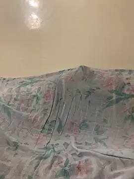 Layla-daloua online show from September 23, 5:49 pm