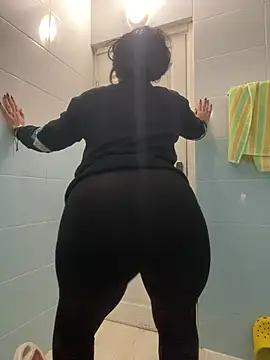 Layla-daloua online show from February 1, 11:03 pm