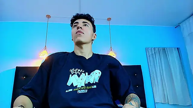 Lobo 17  online show from January 29, 4:15 am