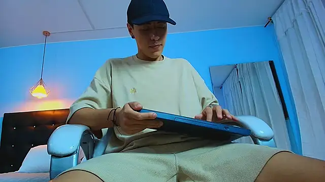 Lobo 17  online show from February 6, 3:48 am