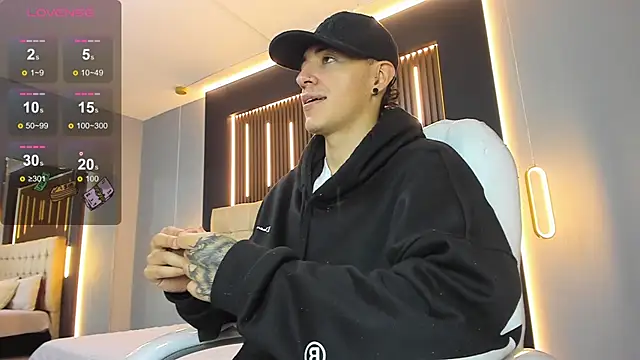 Lobo 17  online show from March 11, 3:34 am