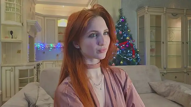 EsmaCrumbley online show from December 26, 7:35 am