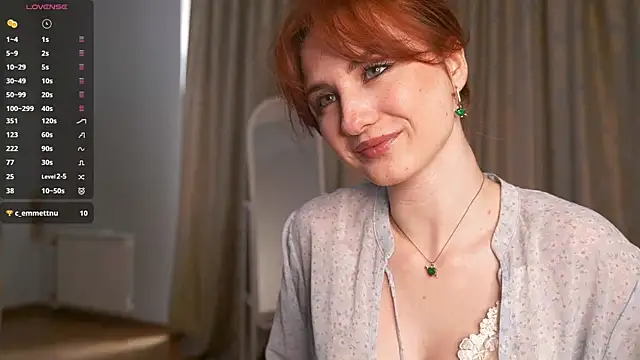 EsmaCrumbley online show from March 8, 4:23 am