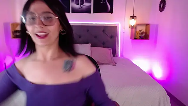 emily leinner online show from September 30, 3:39 pm