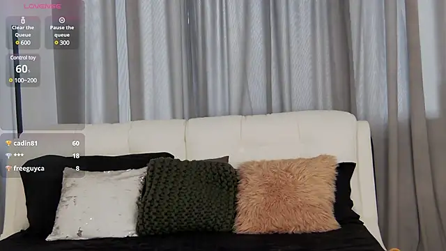 Snapshot of AddaMantia chatting on February 19, 10:34 am AddaMantia online show from February 19, 10:34 am