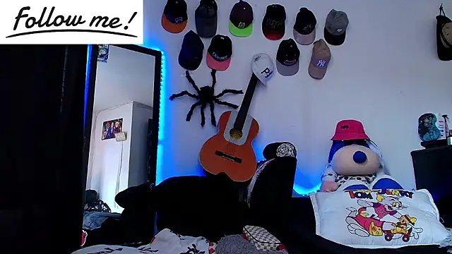 twink sebas  online show from December 2, 5:48 pm