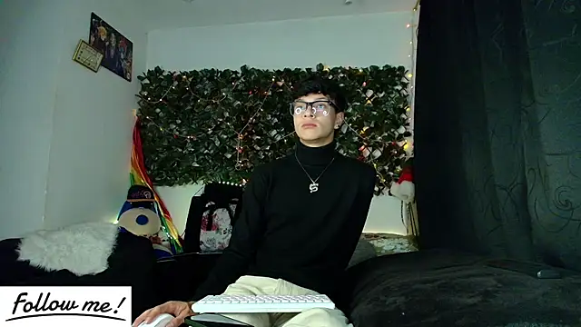 twink sebas  online show from January 10, 5:05 am