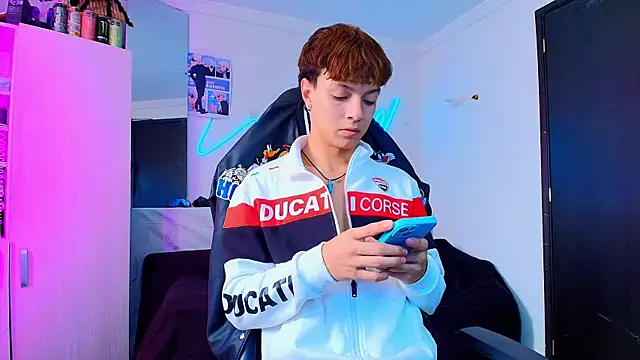 twink sebas  online show from February 7, 6:33 pm