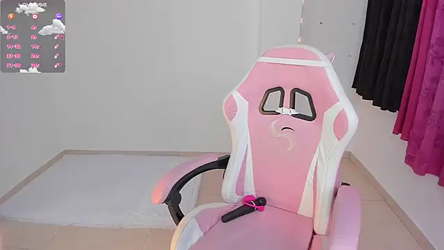 misshoneyxxx online show from January 22, 3:52 am