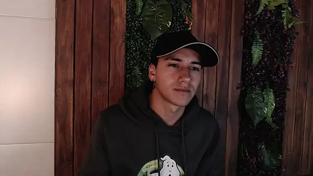 Andy Joy  online show from October 19, 10:16 am