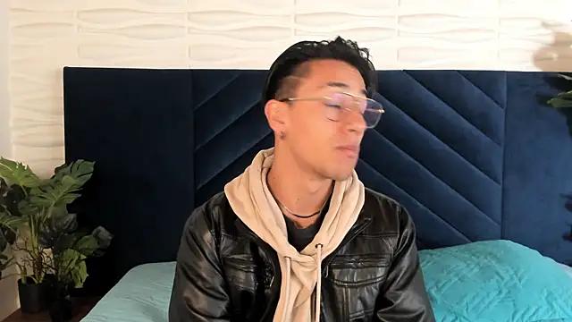 Andy Joy  online show from January 11, 11:15 am