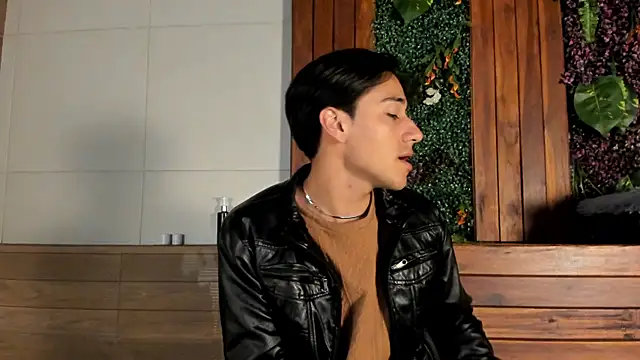 Snapshot of Andy_Joy_ chatting on June 29, 11:32 am Andy Joy online show from June 29, 11:32 am