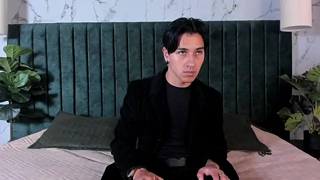 Snapshot of Andy_Joy_ chatting on July 9, 11:14 am Andy Joy online show from July 9, 11:14 am