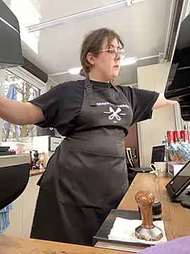 cinnabon  online show from January 25, 12:05 pm