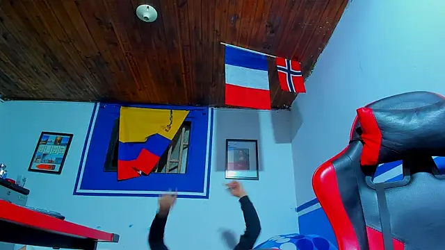 maxowens oficial online show from February 21, 10:33 pm