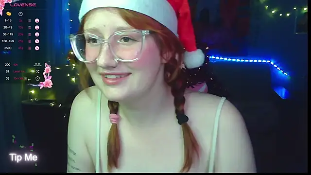 Snapshot of KrisTyBooBsin chatting on December 9, 6:03 pm KrisTyBooBsin online show from December 9, 6:03 pm