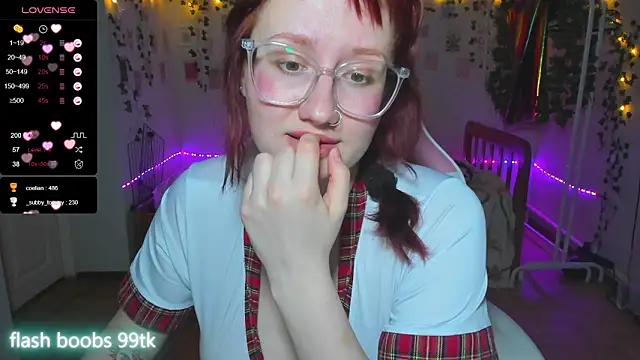 Snapshot of KrisTyBooBsin chatting on February 28, 9:12 pm KrisTyBooBsin online show from February 28, 9:12 pm