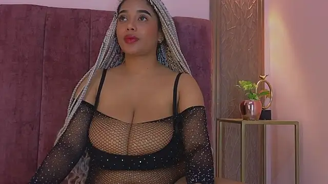 Emy leon online show from November 8, 9:35 pm