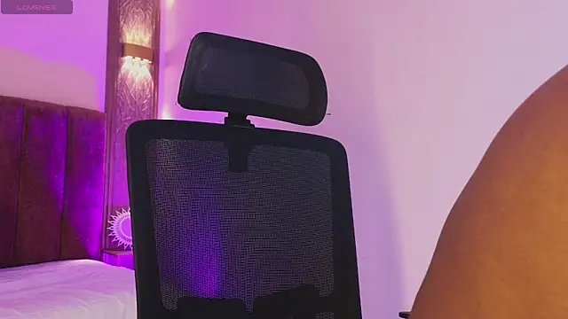 Emy leon online show from February 12, 7:20 pm