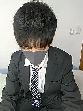 itsme LEON online show from March 8, 1:14 pm