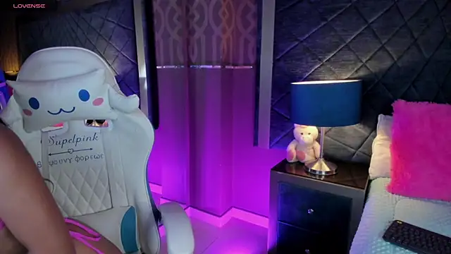 Amber villalobos  online show from February 28, 5:08 am