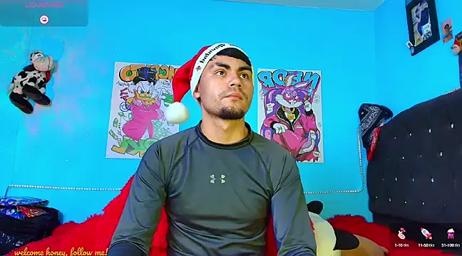 Snapshot of kalivan_voinesscu chatting on December 17, 6:45 am kalivan voinesscu online show from December 17, 6:45 am