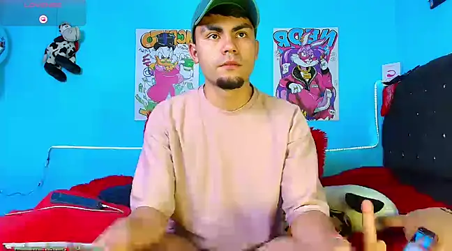 Snapshot of kalivan_voinesscu chatting on December 19, 7:07 am kalivan voinesscu online show from December 19, 7:07 am