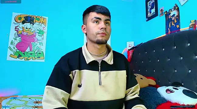 Snapshot of kalivan_voinesscu chatting on February 6, 6:08 am kalivan voinesscu online show from February 6, 6:08 am