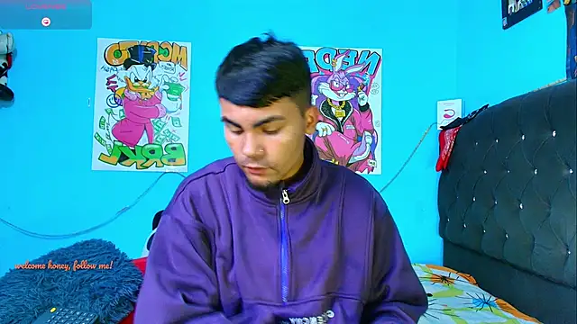 Snapshot of kalivan_voinesscu chatting on February 11, 8:37 am kalivan voinesscu online show from February 11, 8:37 am