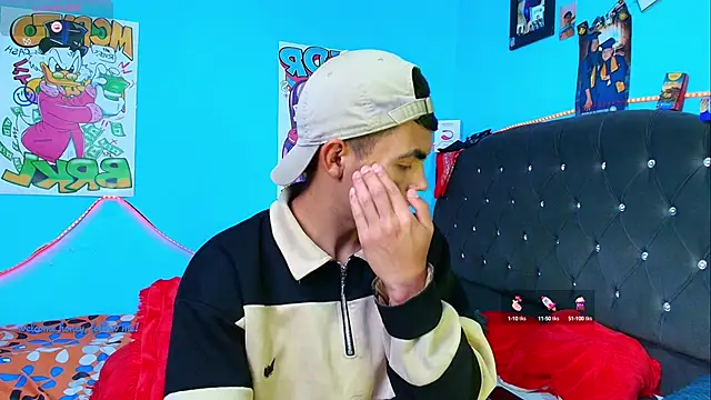 Snapshot of kalivan_voinesscu chatting on February 13, 7:03 am kalivan voinesscu online show from February 13, 7:03 am