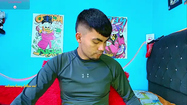 Snapshot of kalivan_voinesscu chatting on February 17, 6:53 am kalivan voinesscu online show from February 17, 6:53 am